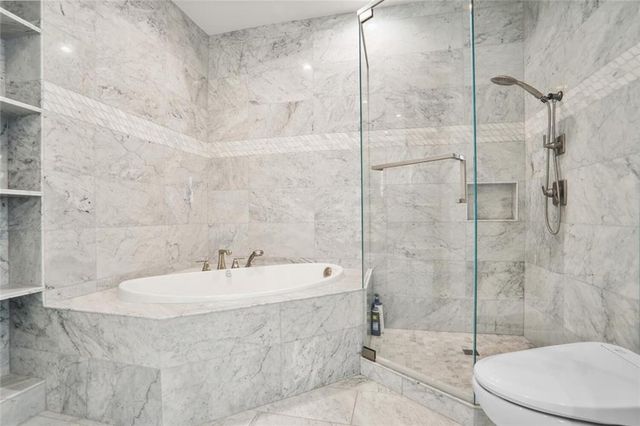 2828 Peachtree NW Road 1002, Atlanta, GA 30305