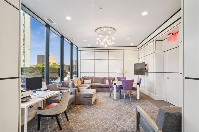 2828 Peachtree NW Road 1002, Atlanta, GA 30305