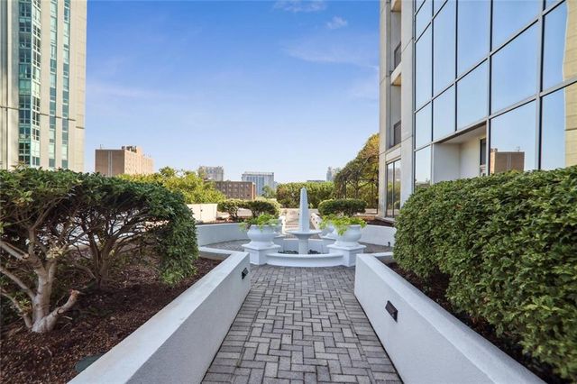 2828 Peachtree NW Road 1002, Atlanta, GA 30305