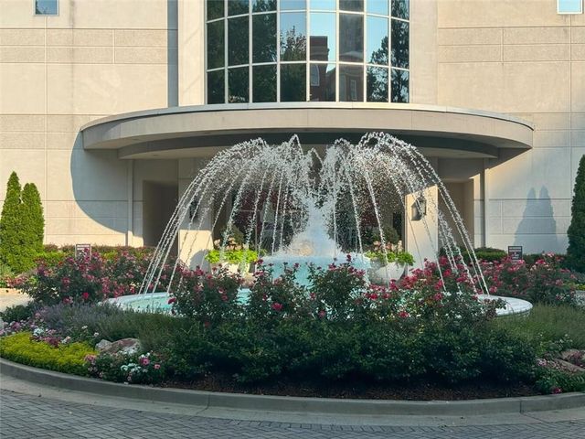 2828 Peachtree NW Road 1002, Atlanta, GA 30305