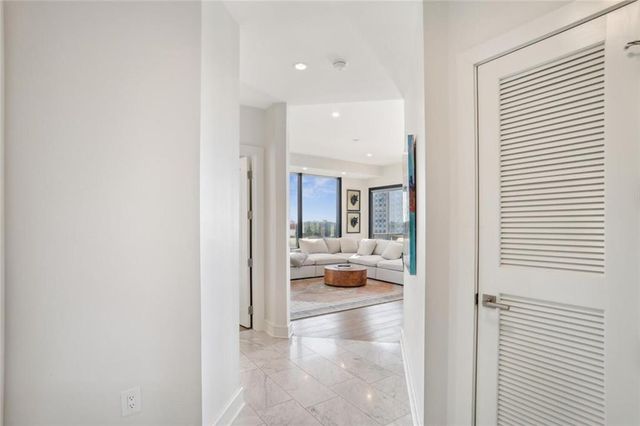 2828 Peachtree NW Road 1002, Atlanta, GA 30305