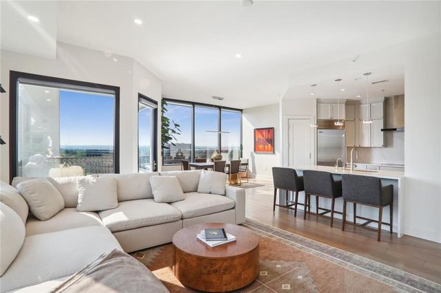 2828 Peachtree NW Road 1002, Atlanta, GA 30305