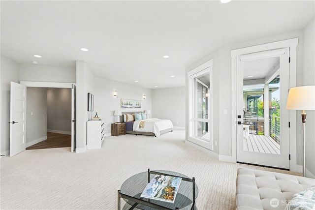 510 Viewcrest Drive NW, Issaquah, WA 98027