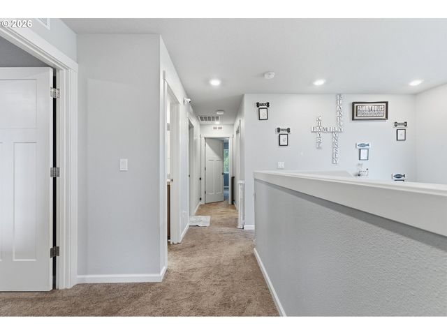 476 Sw 15TH Ave, Canby, OR 97013