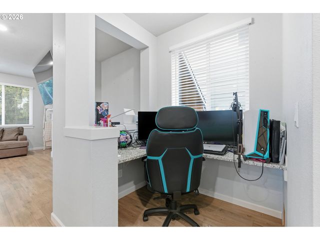 476 Sw 15TH Ave, Canby, OR 97013