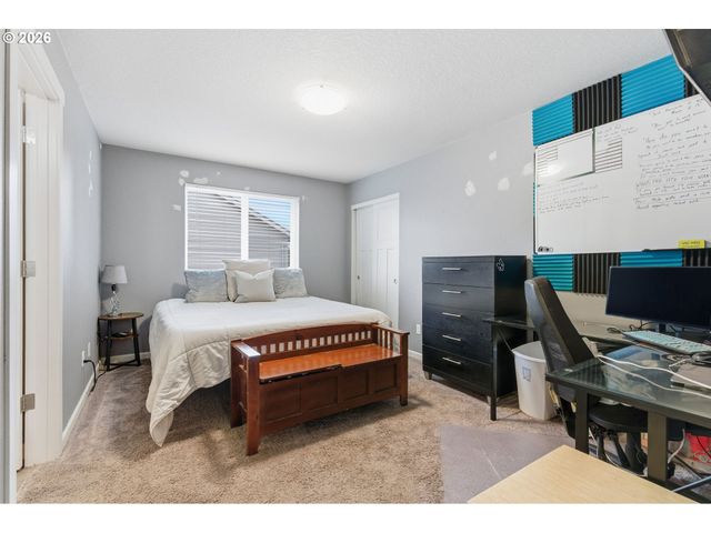 476 Sw 15TH Ave, Canby, OR 97013