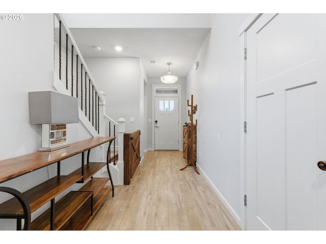 476 Sw 15TH Ave, Canby, OR 97013