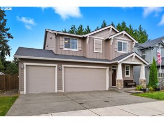 476 Sw 15TH Ave, Canby, OR 97013