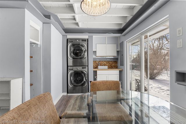 637 Ironwood Drive, Ann Arbor, MI 48103