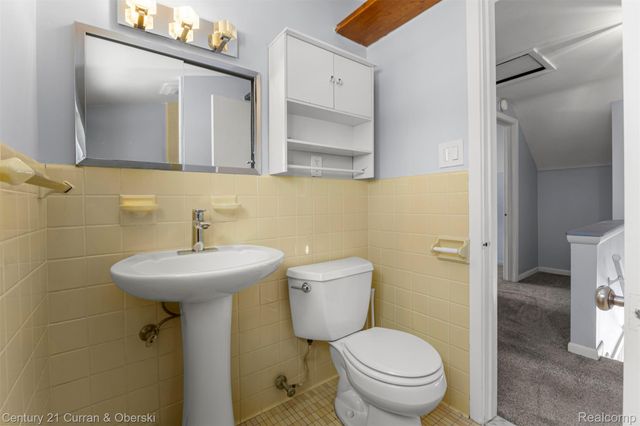 637 Ironwood Drive, Ann Arbor, MI 48103