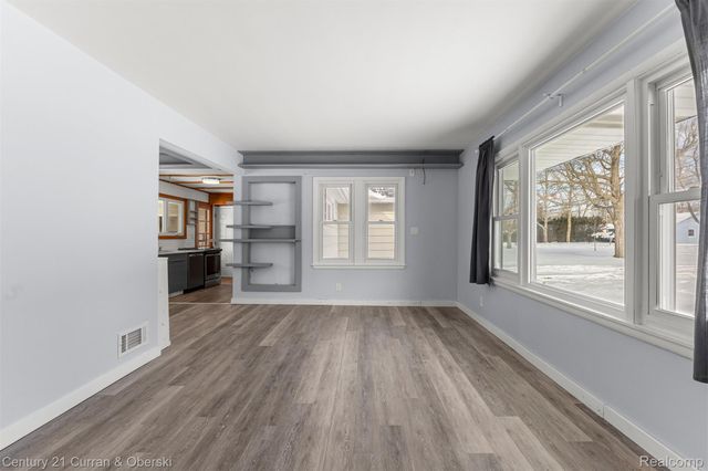 637 Ironwood Drive, Ann Arbor, MI 48103