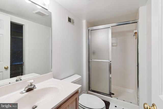 4427 BROOKSIDE DR, Alexandria, VA 22312