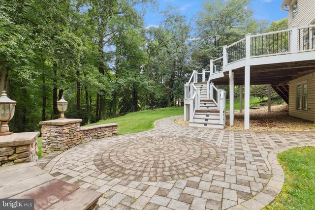 4427 BROOKSIDE DR, Alexandria, VA 22312