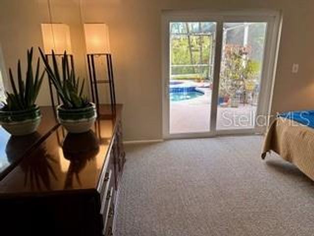 559 QUINTANA PLACE NE, St Petersburg, FL 33703