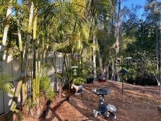 559 QUINTANA PLACE NE, St Petersburg, FL 33703