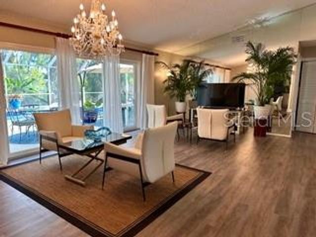 559 QUINTANA PLACE NE, St Petersburg, FL 33703