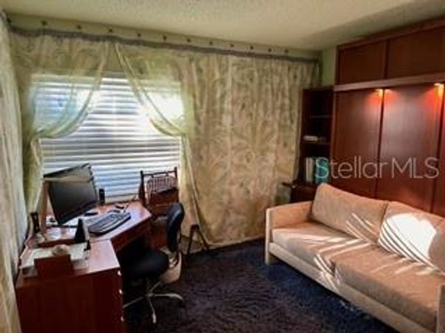 559 QUINTANA PLACE NE, St Petersburg, FL 33703