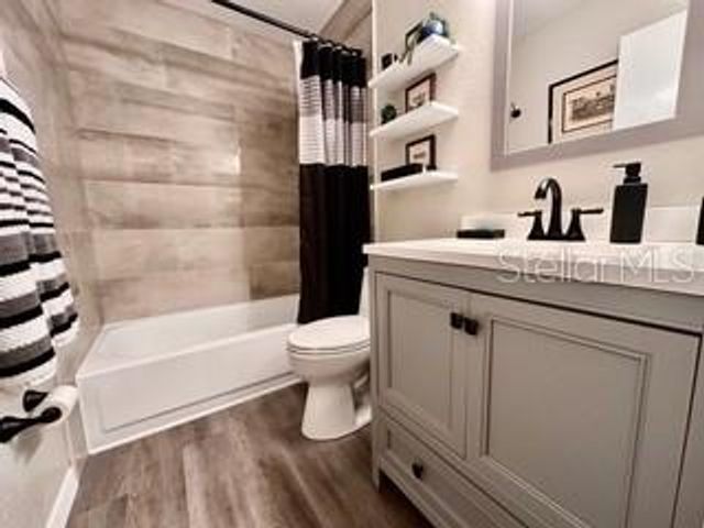 559 QUINTANA PLACE NE, St Petersburg, FL 33703