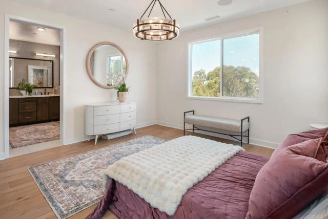 1390 Blue Port Way, Oceanside, CA 92054