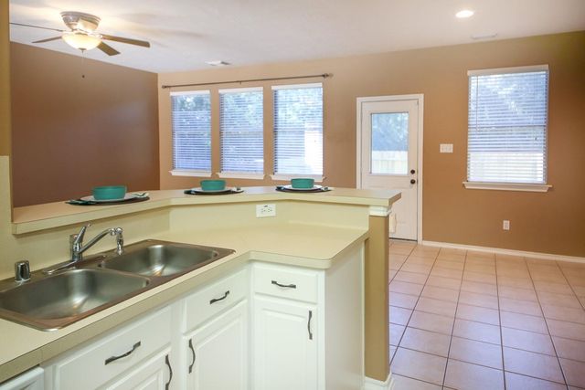 27 Summerhaze Circle, The Woodlands, TX 77382