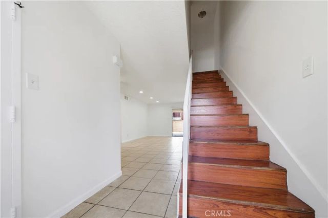 9201 Wakefield Avenue 14, Panorama City, CA 91402