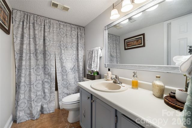 2881 White Oak Mountain Road 1A, Columbus, NC 28722