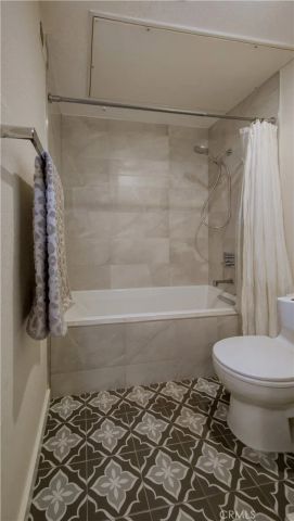 14 Villa Point, Newport Beach, CA 92660