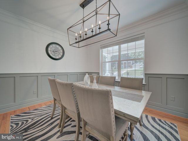 18413 CEDAR DR, Triangle, VA 22172