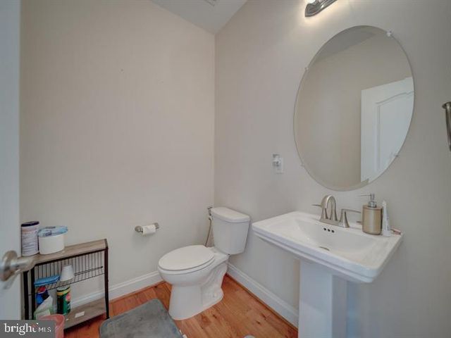 18413 CEDAR DR, Triangle, VA 22172