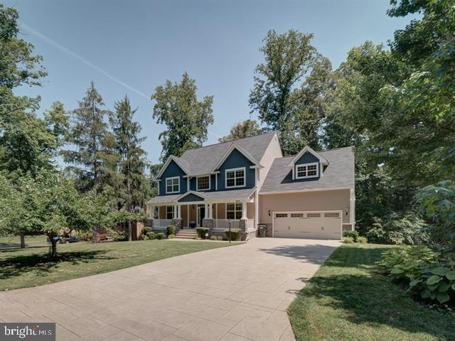 18413 CEDAR DR, Triangle, VA 22172