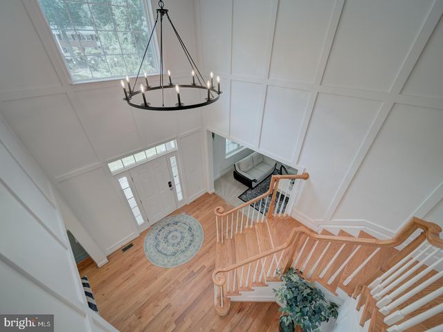 18413 CEDAR DR, Triangle, VA 22172