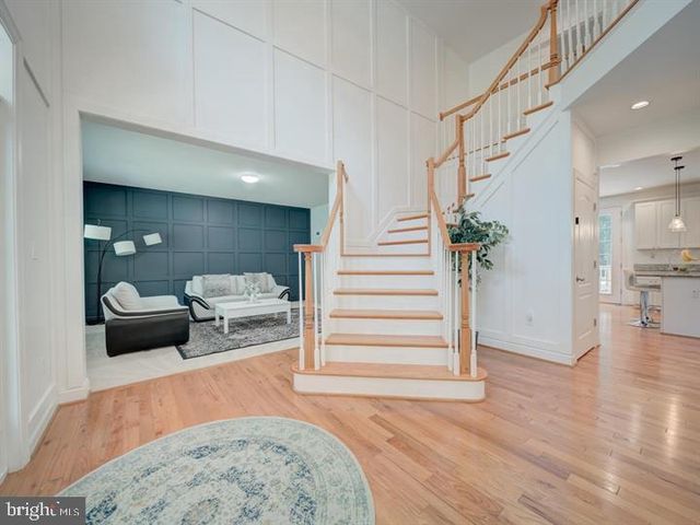 18413 CEDAR DR, Triangle, VA 22172