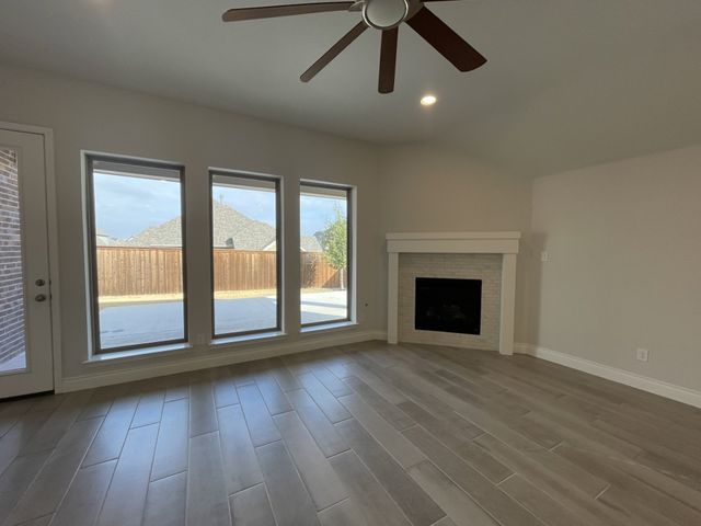 5721 Violet Crown Place, Fort Worth, TX 76126