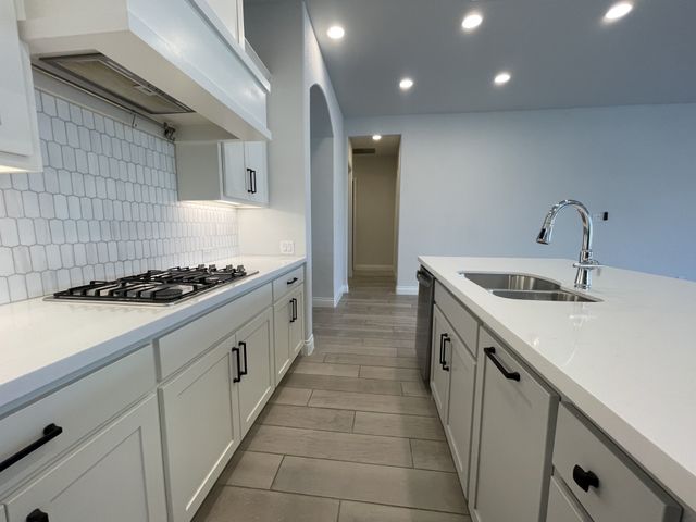 5721 Violet Crown Place, Fort Worth, TX 76126