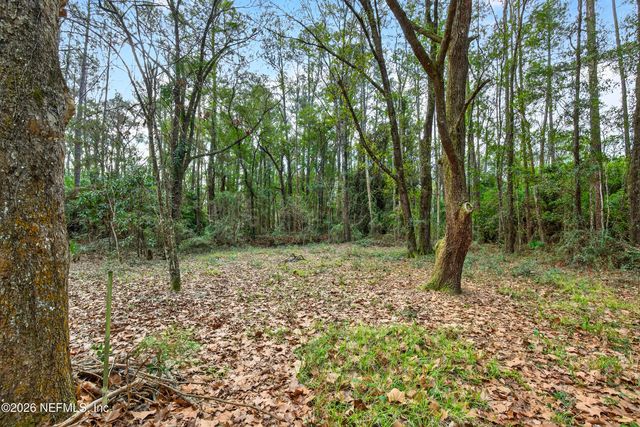 44561 WOODLAND CIR Circle, Callahan, FL 32011