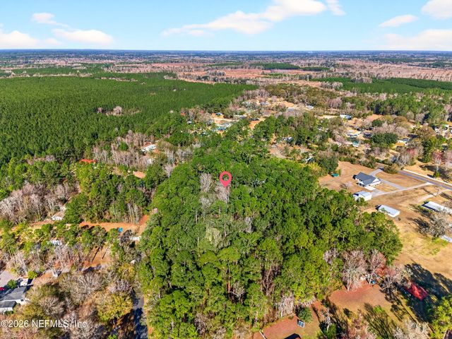 44561 WOODLAND CIR Circle, Callahan, FL 32011