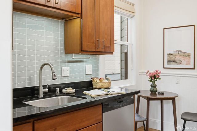 178 Albion Street, San Francisco, CA 94110