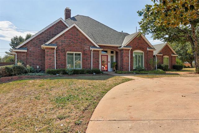 1300 Eagle Drive, Edmond, OK 73034