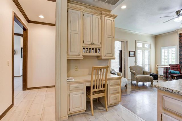 1300 Eagle Drive, Edmond, OK 73034