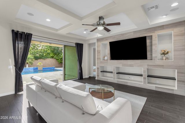 4820 S MINGUS Drive, Chandler, AZ 85249