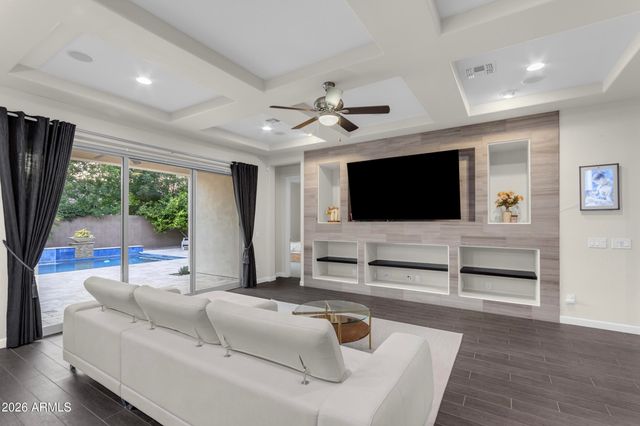 4820 S MINGUS Drive, Chandler, AZ 85249