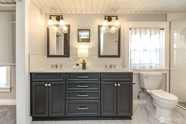 1514 Rainier Street, Steilacoom, WA 98388