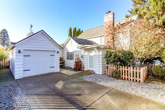 1514 Rainier Street, Steilacoom, WA 98388