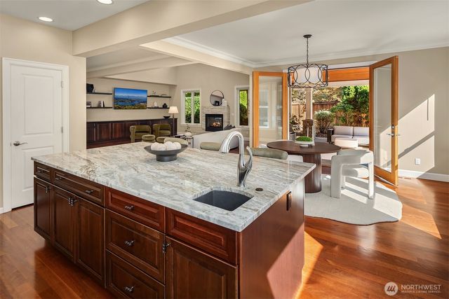 605 11th Avenue, Kirkland, WA 98033