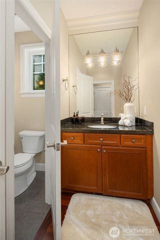 605 11th Avenue, Kirkland, WA 98033