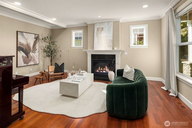 605 11th Avenue, Kirkland, WA 98033