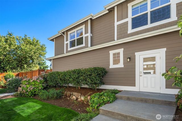 605 11th Avenue, Kirkland, WA 98033