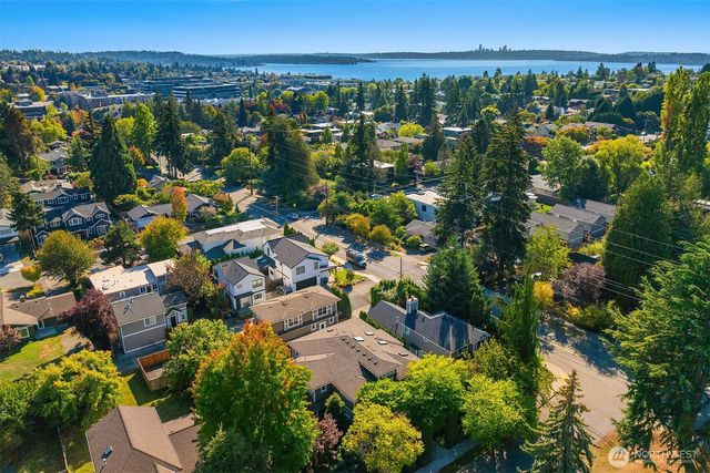 605 11th Avenue, Kirkland, WA 98033