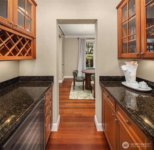605 11th Avenue, Kirkland, WA 98033