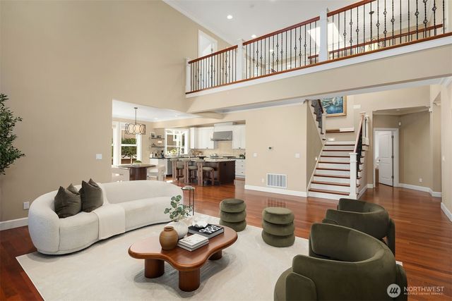 605 11th Avenue, Kirkland, WA 98033
